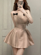 Sweet Pink Halter Neck Bow Satin A-Line Homecoming Dresses