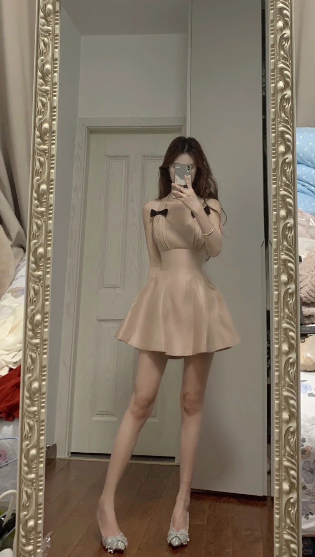 Sweet Pink Halter Neck Bow Satin A-Line Homecoming Dresses