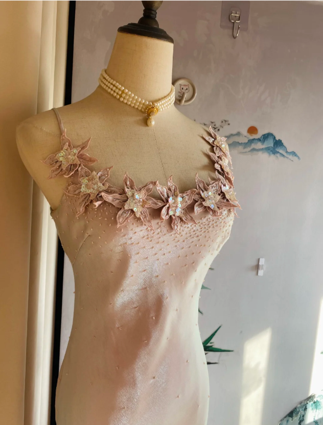 Sweet Pink Mermaid Halter 3D Floral Satin Prom Dresses Evening Dresses Bridesmaid Dresses