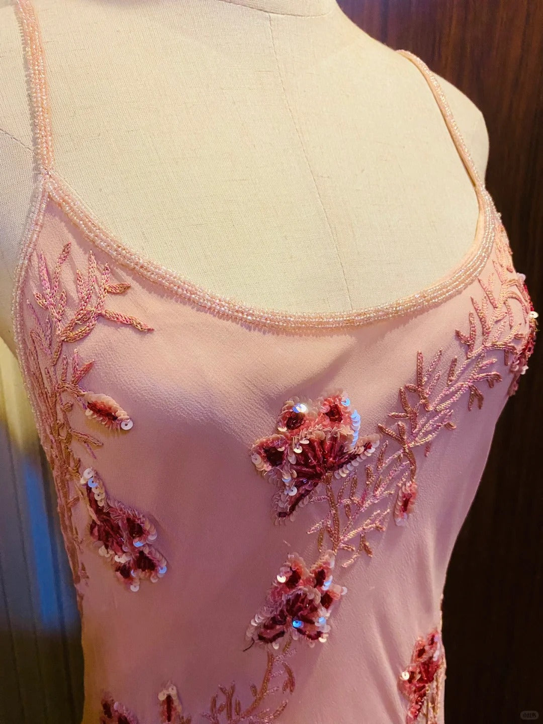Sweet Pink Sequined Beaded Halter Chiffon Long Prom Dresses Evening Dresses