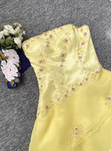 Sweet Princess Yellow A-Line Strapless Beaded Embroidered Tulle Long Prom Dresses Evening Dresses
