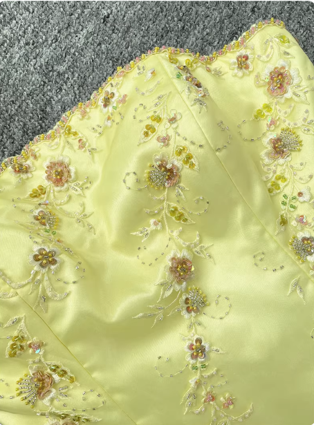 Sweet Princess Yellow A-Line Strapless Beaded Embroidered Tulle Long Prom Dresses Evening Dresses