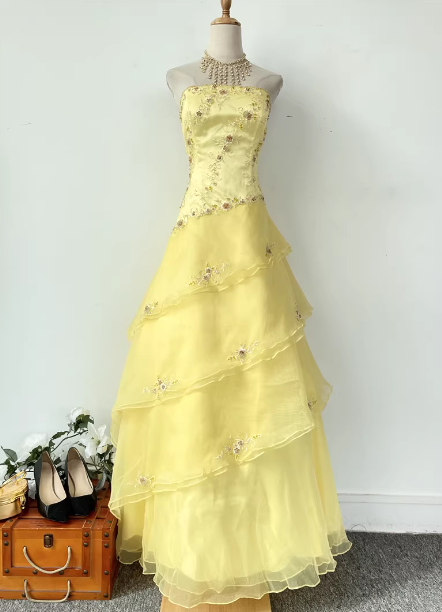 Sweet Princess Yellow A-Line Strapless Beaded Embroidered Tulle Long Prom Dresses Evening Dresses