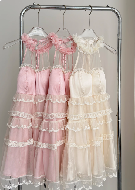 Sweet Three-Dimensional Flower Halter Neck Strap Sleeveless Lace Splicing Mesh Cake Birthday Skirt Homecoming Dresses