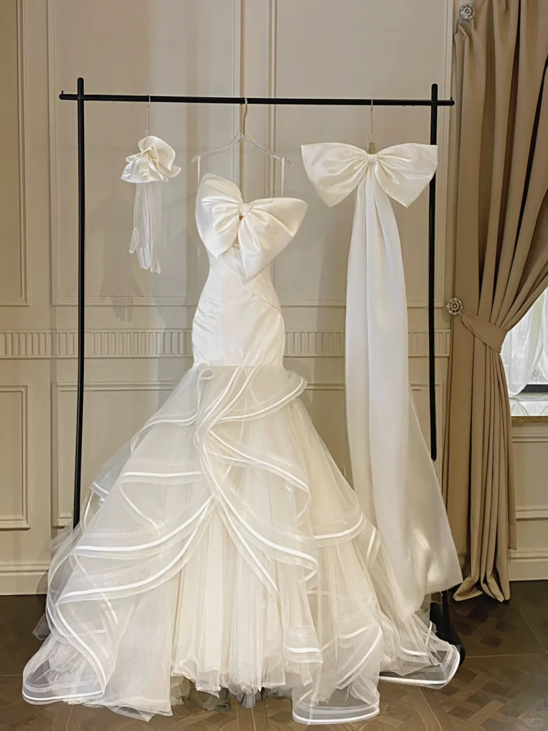 Sweet White Mermaid Bow Satin Tulle Wedding Dresses With Train