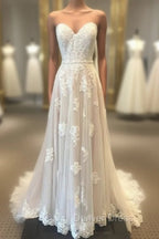 Sweetheart Floor Length Appliques Lace Wedding Dresses