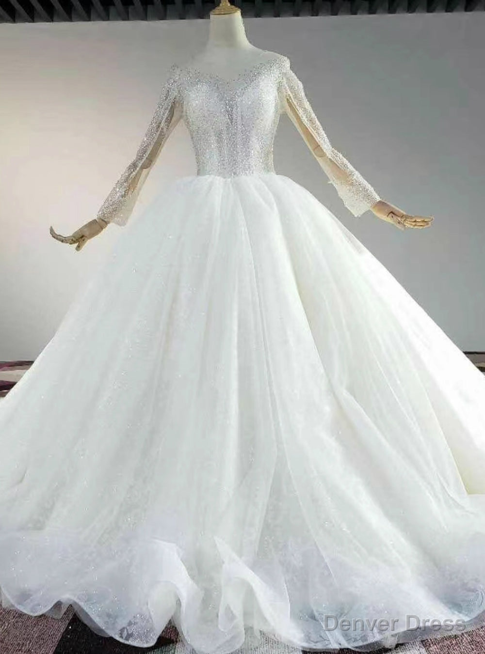 The Largest Variety Of Styles Ivory White Tulle Sequins Long SLeeve Open Back Beading Sequins Wedding Dress Main image