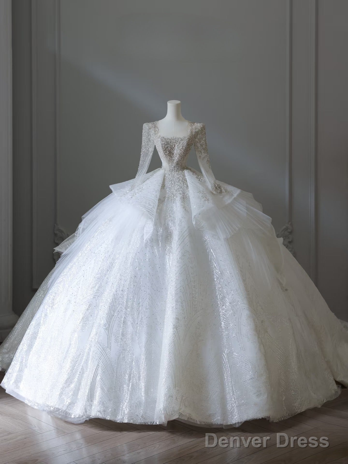 Timeless Ball Gowns Square Neckline Sequin Long Wedding Dress Bridal Dresses Secondary image