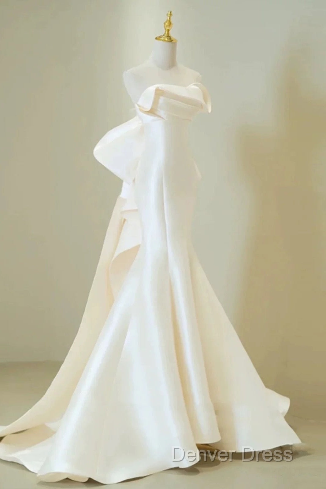 Timeless Mermaid Sweetheart White Satin Wedding Dresses Secondary image
