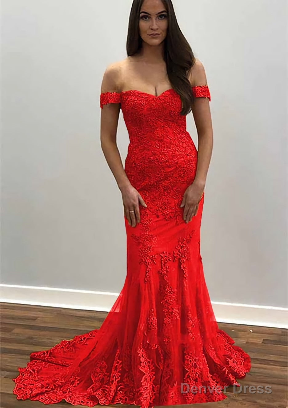 Trumpet Mermaid Off The Shoulder Court Train Tulle Prom Dresses With Lace Appliqued