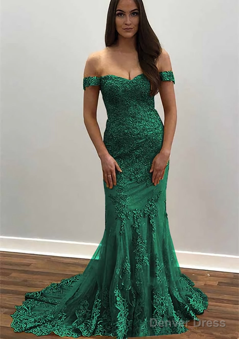 Trumpet Mermaid Off The Shoulder Court Train Tulle Prom Dresses With Lace Appliqued