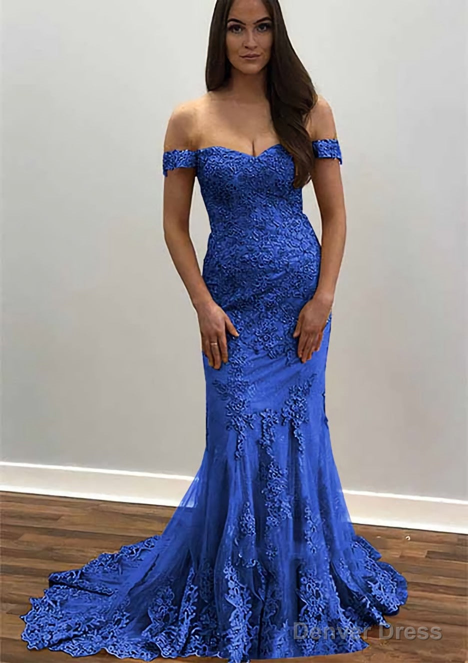 Trumpet Mermaid Off The Shoulder Court Train Tulle Prom Dresses With Lace Appliqued
