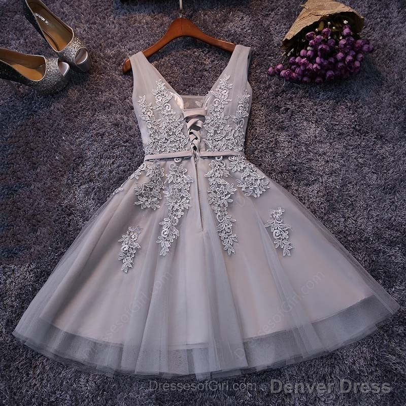 Tulle A-line V-neck Knee-length Lace Short Prom Dresses,Homecoming Dress with Applique Main image