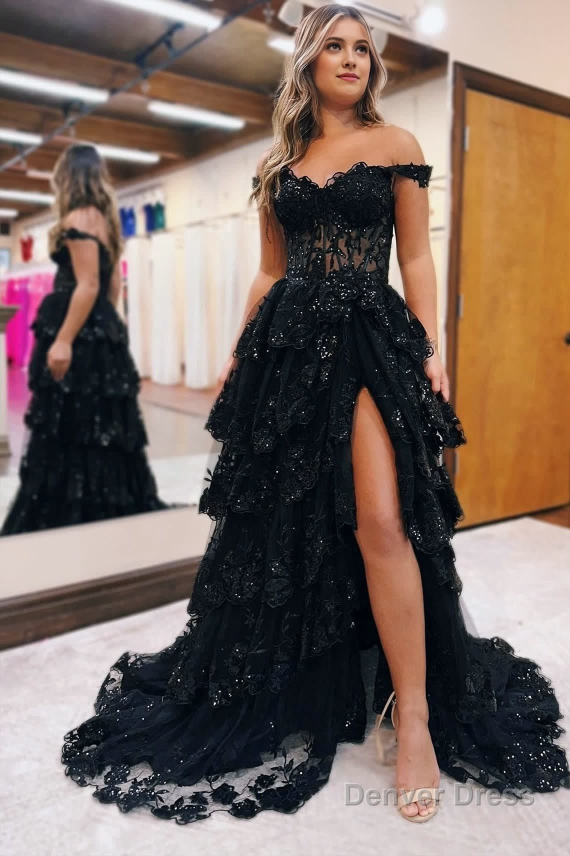 Tulle Appliques Off-the-Shoulder Ruffle Long Prom Dress Main image
