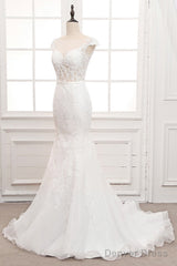 Tulle & Organza Bateau Mermaid Wedding Dresses With Lace Appliques & Belt