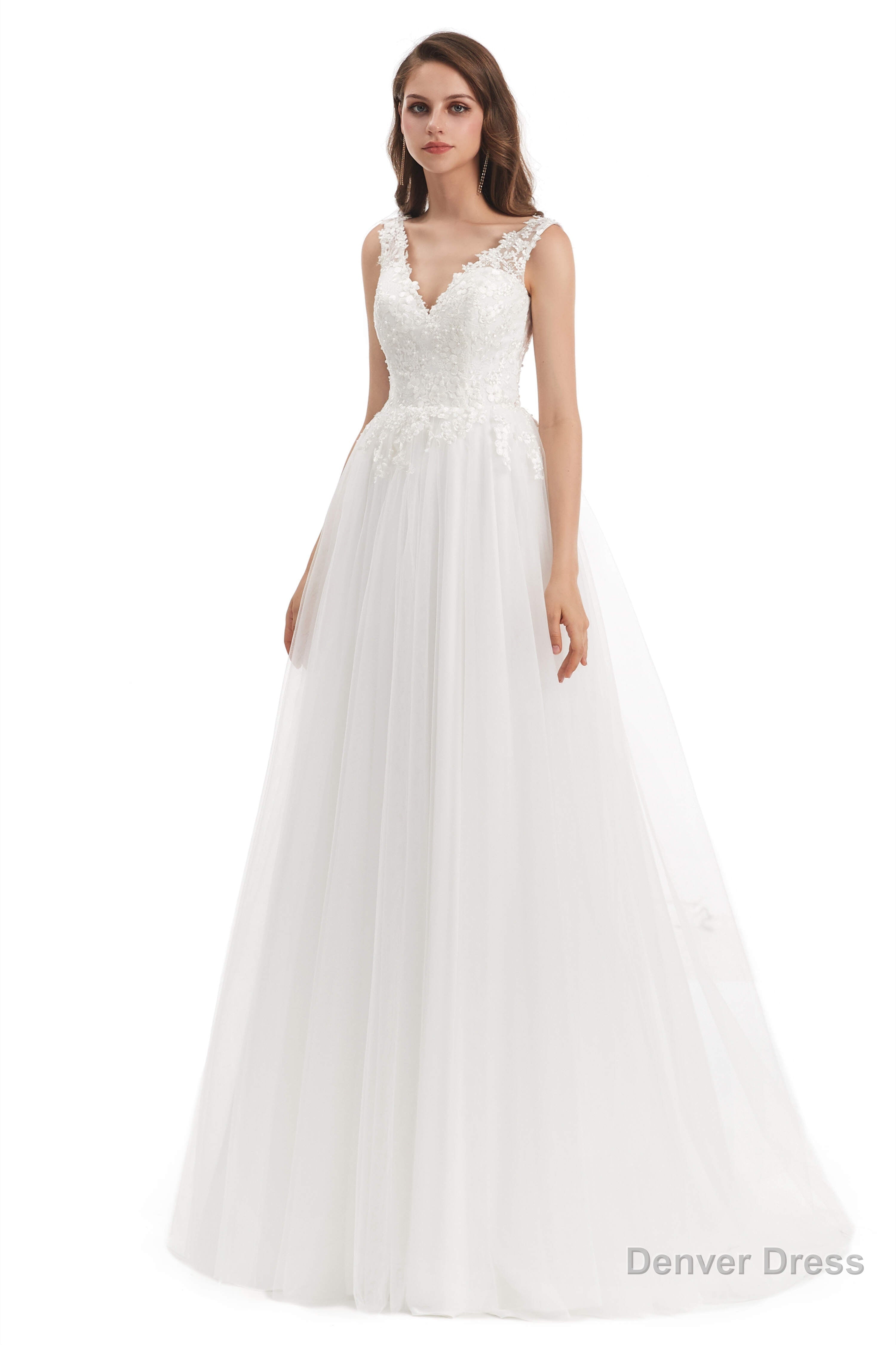 Tulle V-neck Appliques Wedding Dresses