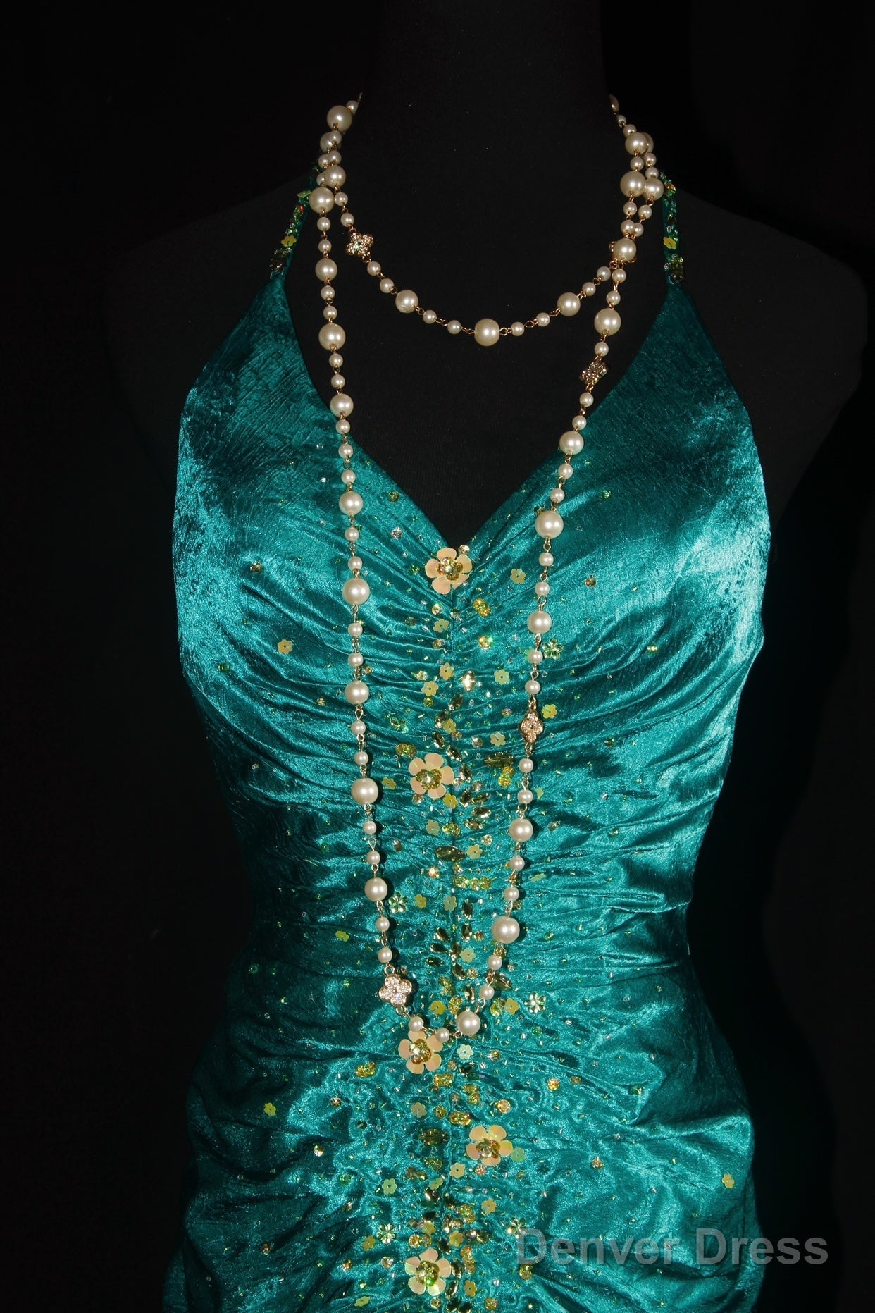 Turqoise Mermaid Halter Satin Beaded Long Prom Dress Retro V-Neck Rhinestone Evening Gown