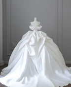 Unique Ball Gowns Strapless Off The Shoulder Satin Long Wedding Dress Brides Dresses