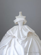 Unique Ball Gowns Strapless Off The Shoulder Satin Long Wedding Dress Brides Dresses