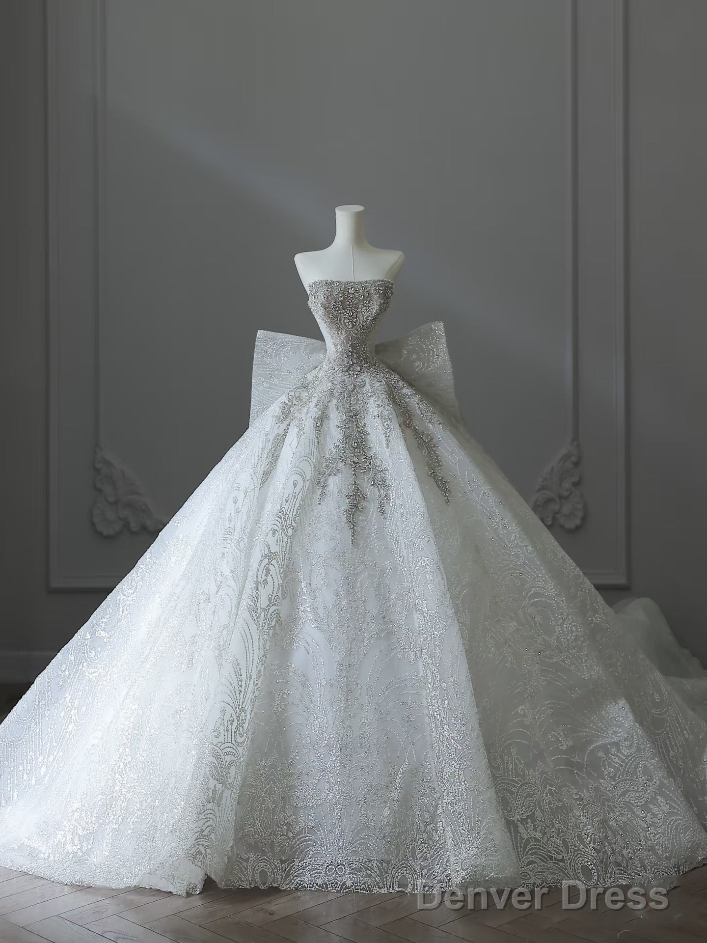 Unique Ball Gowns Strapless Sequin Long Wedding Dress Brides Dresses Main image