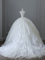 Unique Ball Gown Strapless Tulle White Long Wedding Dresses Brides Dresses