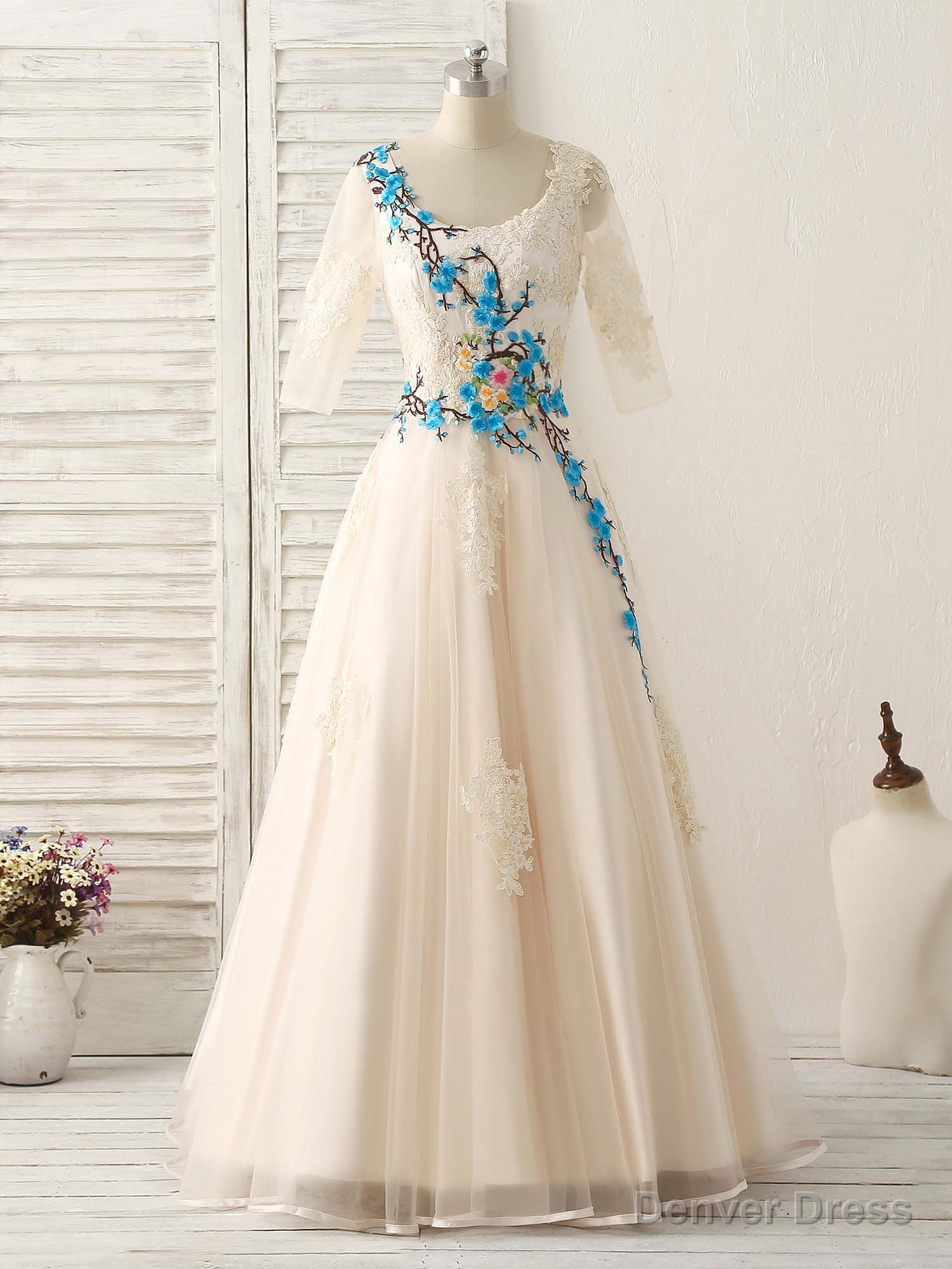 Unique Lace Applique Tulle Long Prom Dress Light Champagne Bridesmaid Dresses Main image
