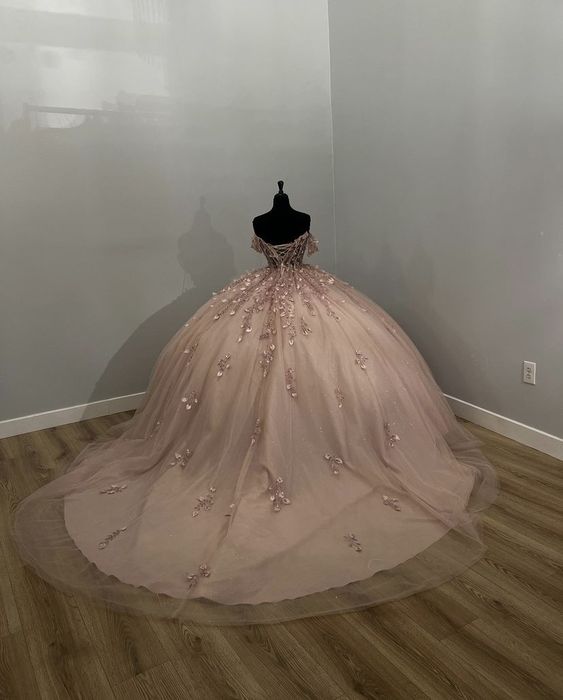 Unique Sleeveless Light Pink Ball Gowns Prom Dresses Secondary image