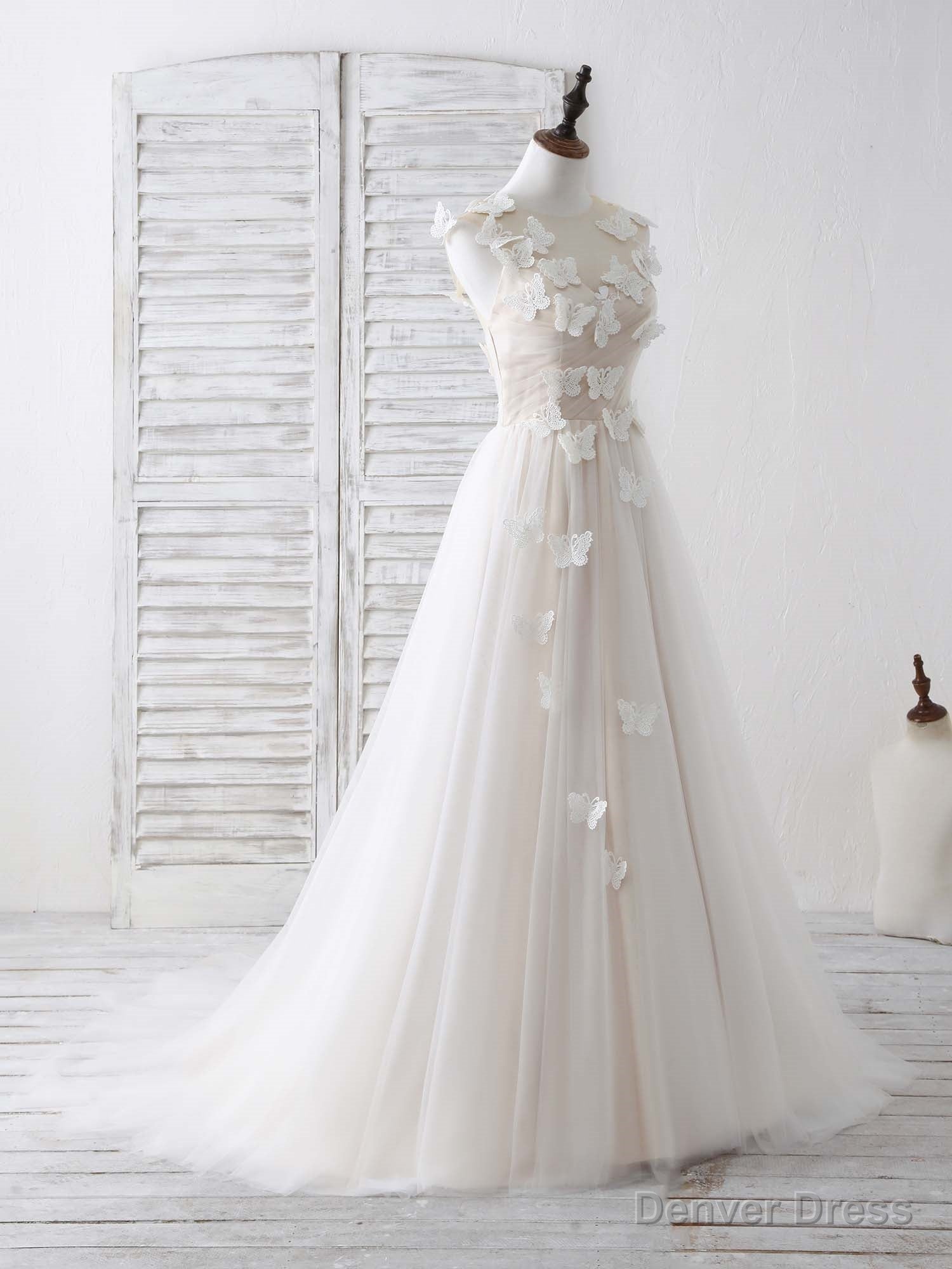 Unique White Round Neck Tulle 3D Lace Applique Long Prom Dresses Main image