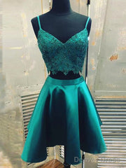 V Neck 2 Pieces Short Green Lace Prom Dresses, Two Pieces Short Green Formal Homecoming Dresses