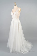 V-neck Appliques Tulle A-line Wedding Dresses