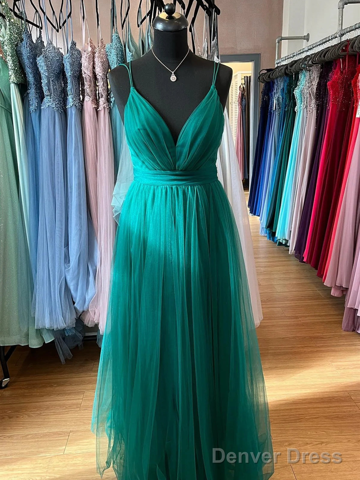 V Neck Dark Green Tulle Long Prom Dresses, V Neck Green Tulle Long Formal Evening Dresses Main image