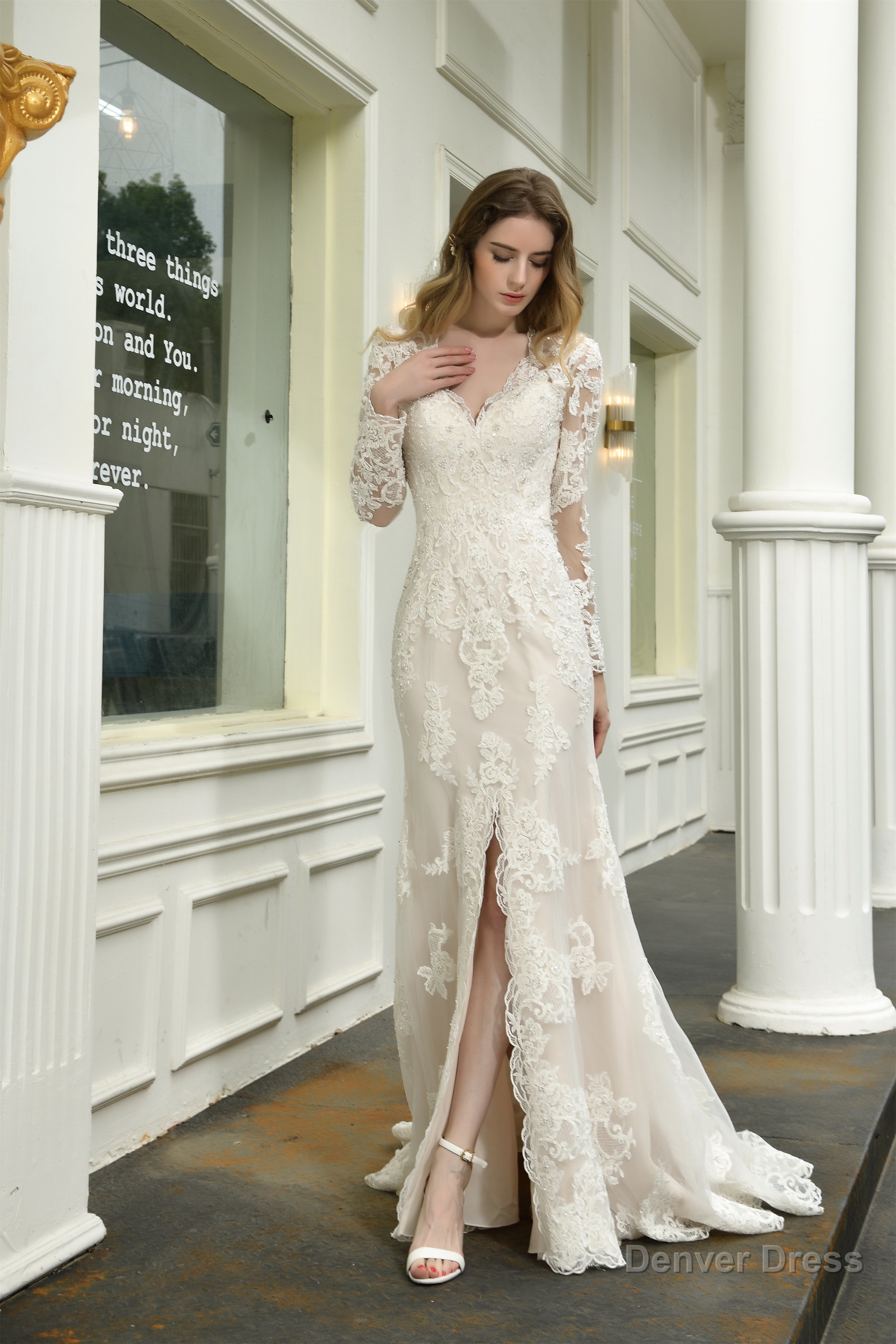 V Neck High Split Long Sleeves Lace Wedding Dresses With Court Train