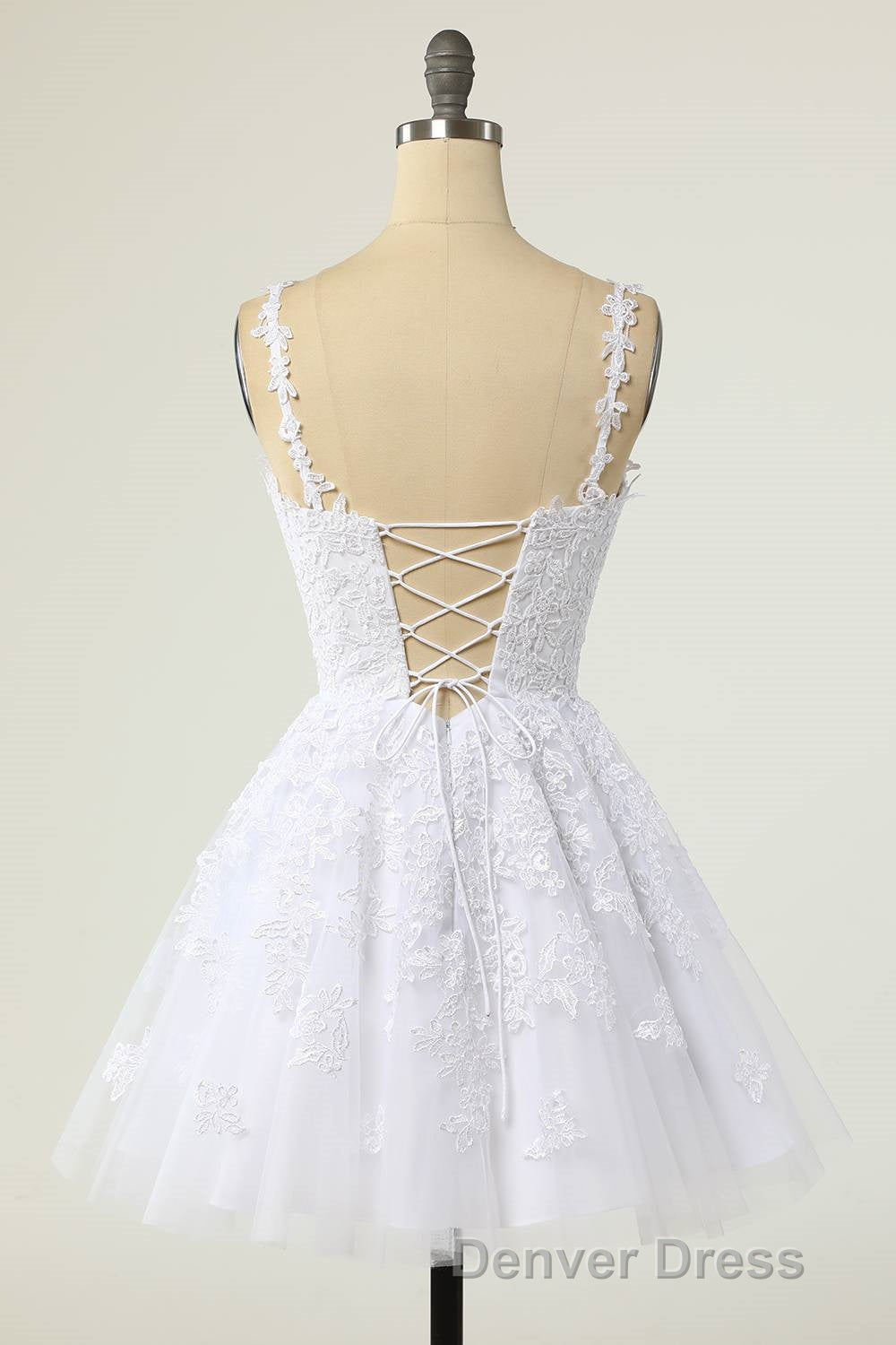 V Neck Lilace Tulle A Line Short Prom Dresses with Appliques