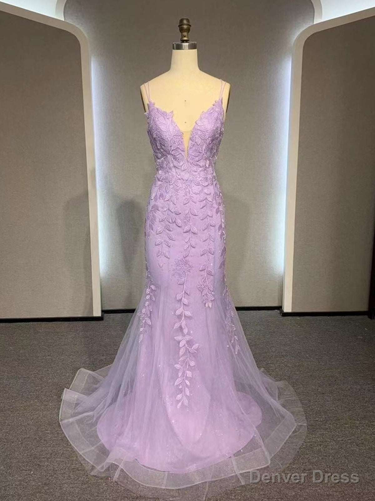 V Neck Mermaid Purple Lace Prom Dresses, V Neck Mermaid Purple Lace Formal Evening Dresses Main image