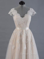 V Neck Short Sleeves Wedding Dresses Lace Applique Floor Length Tulle Bridal Gown