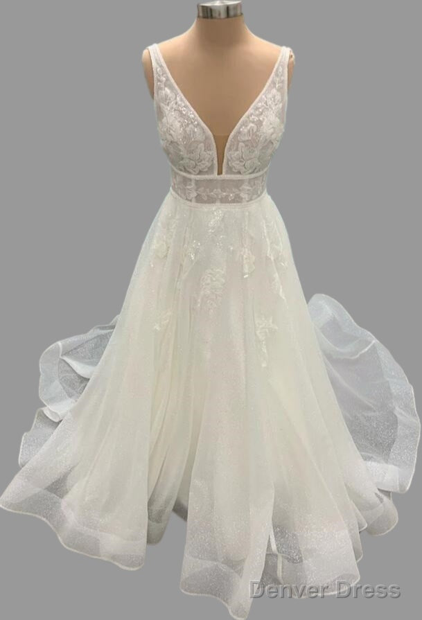 V-Neck Sparkly Tulle Wedding Dress With Appliques