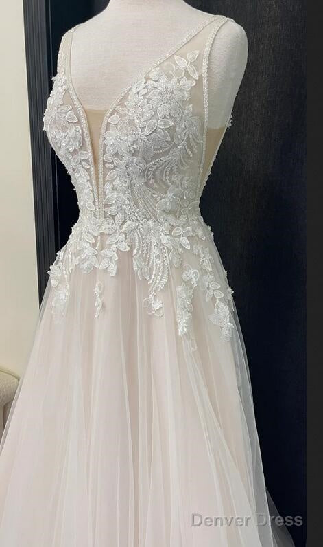 V Neck Tulle A Line Wedding Dresses With Appliques