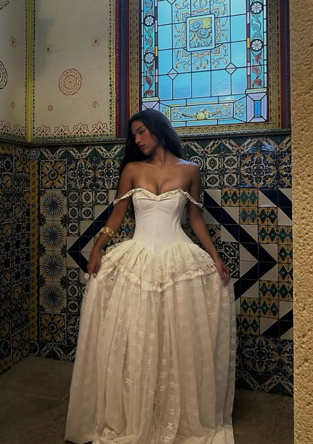 Vintage Ball Gowns Off The Shoulder Satin Lace Prom Dress Wedding Dresses Main image
