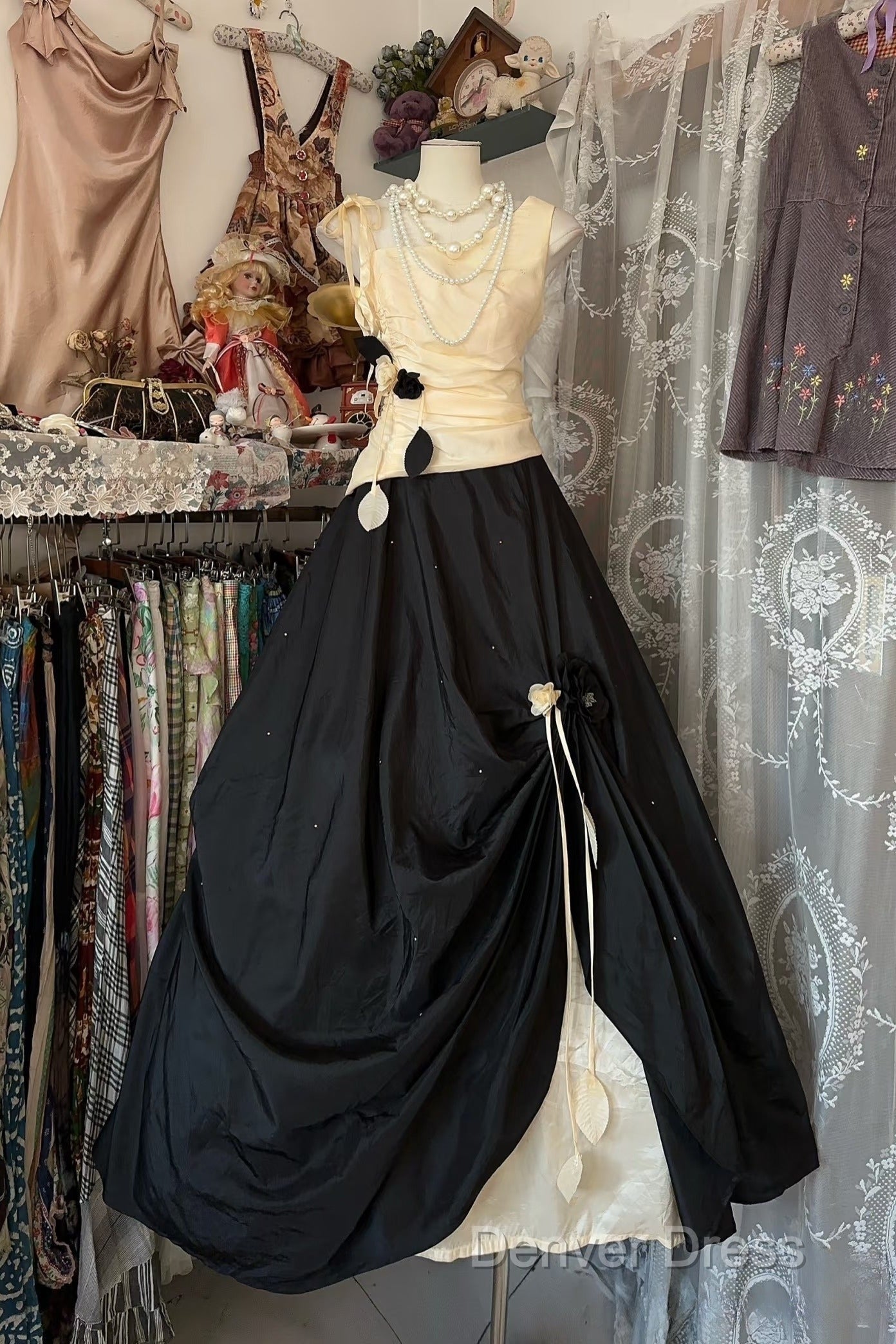 Vintage Ball Gown Sleeveless Long Black Evening Dresses Prom Dresses