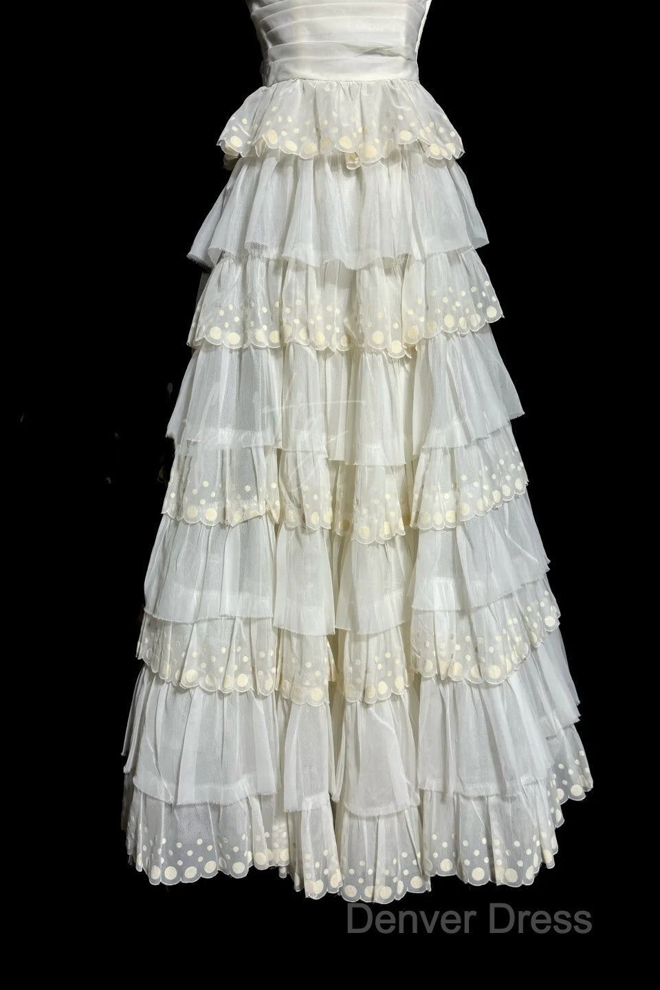 Vintage Ball Gowns Strapless White Lace Prom Gowns Fairy Prom Dresses