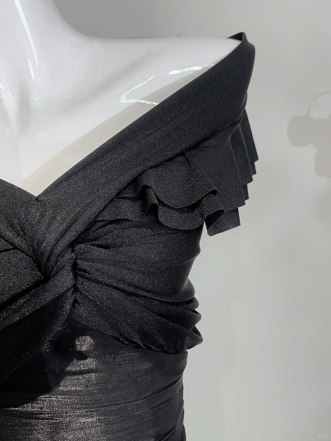 Vintage Black Mermaid One Shoulder Ruffle Satin Prom Dresses Evening Dresses