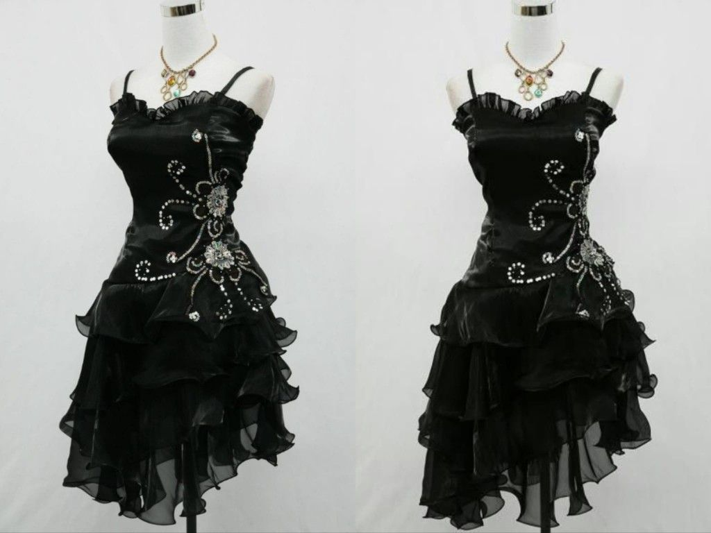 Vintage Black Straps Beaded Prom Dress Ruffled Homecoming Dresses
