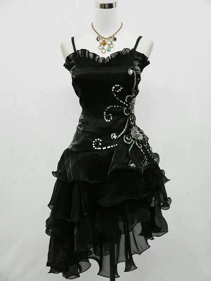 Vintage Black Straps Beaded Prom Dress Ruffled Homecoming Dresses Main image