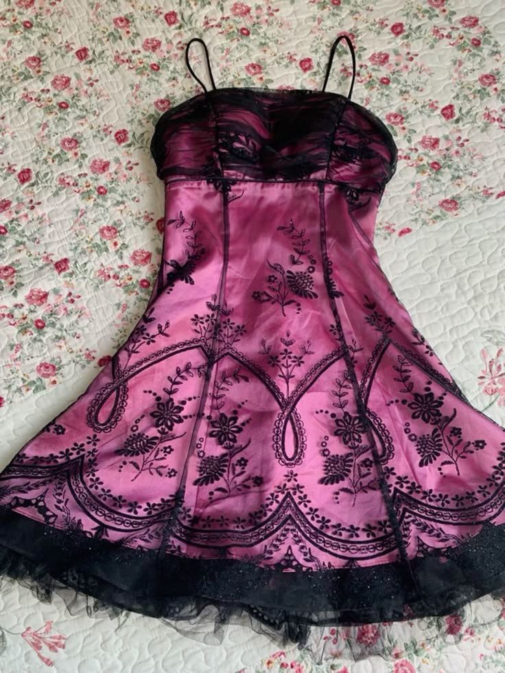 Vintage Black Tulle Lace Pink Satin A-Line Birthday Short Skirt Homecoming Dresses Main image