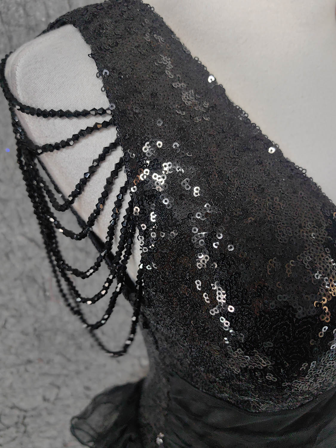 Vintage Black V-Neck Tassel Sequin Tulle Long Prom Dresses Evening Dresses