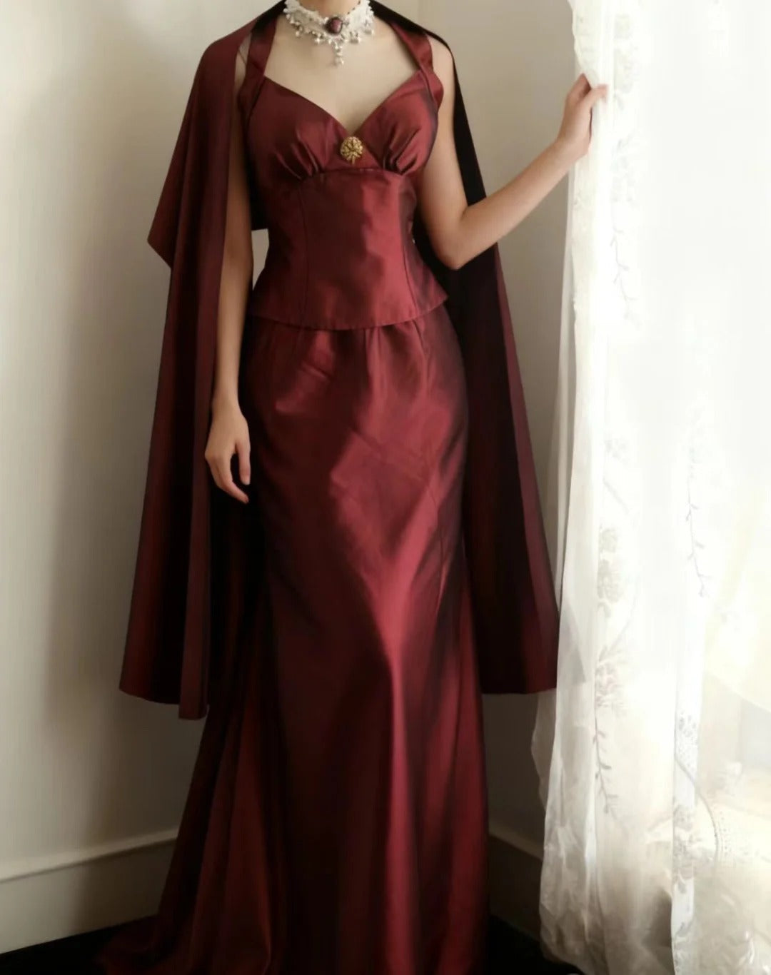 Vintage Burgundy Halter Neck Mermaid Satin Long Prom Dresses Evening Dresses