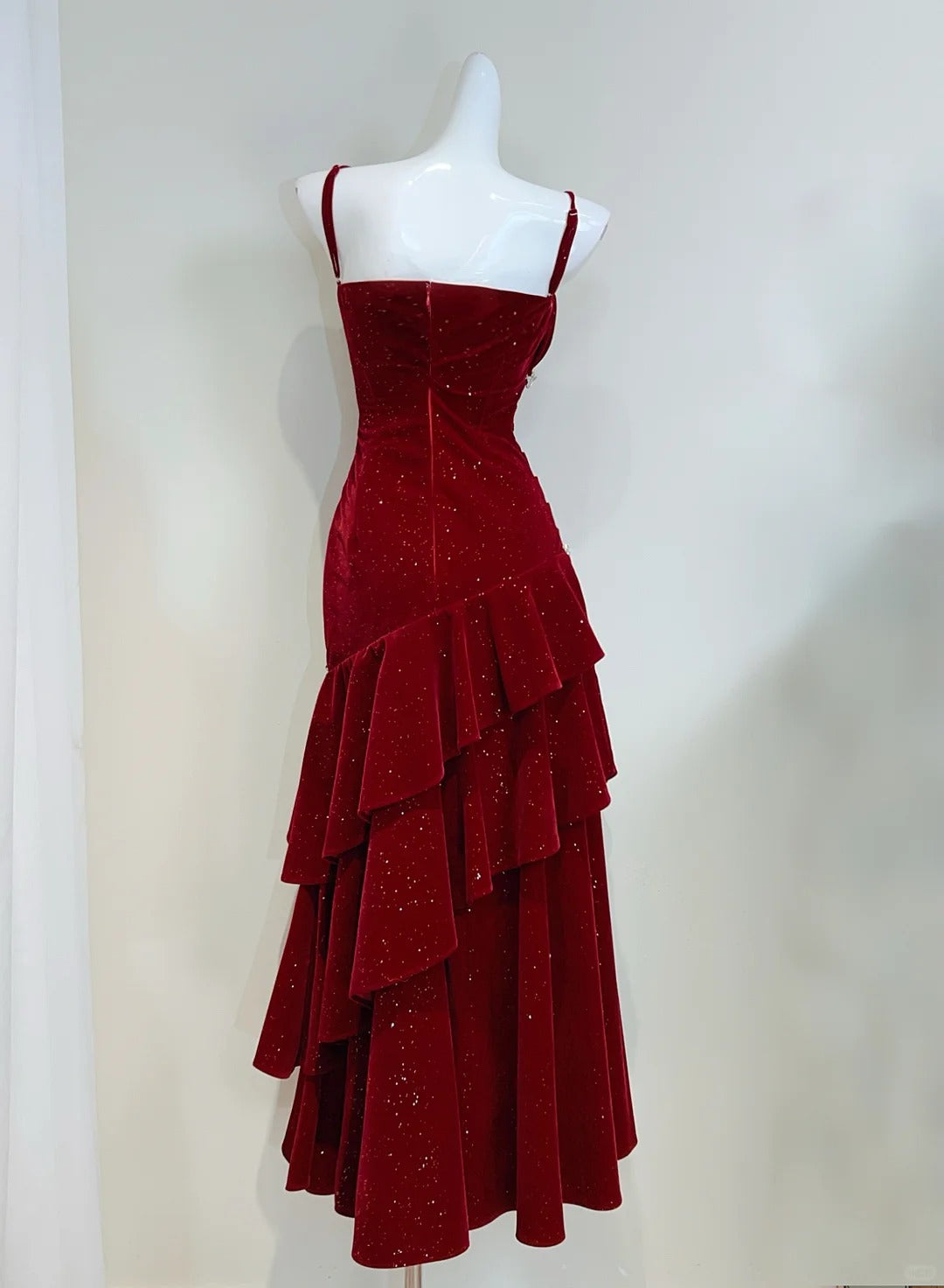 Vintage Burgundy Mermaid Spaghetti Strap Ruffle Velvet Prom Dresses Evening Dresses
