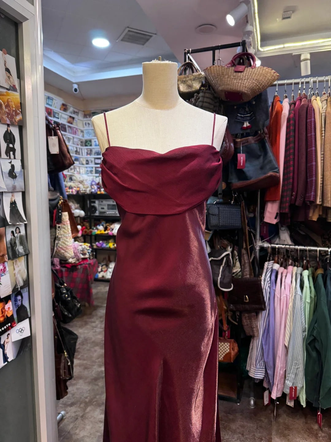 Vintage Burgundy Spaghetti Strap Halter Neck Satin Long Prom Dresses Evening Dresses