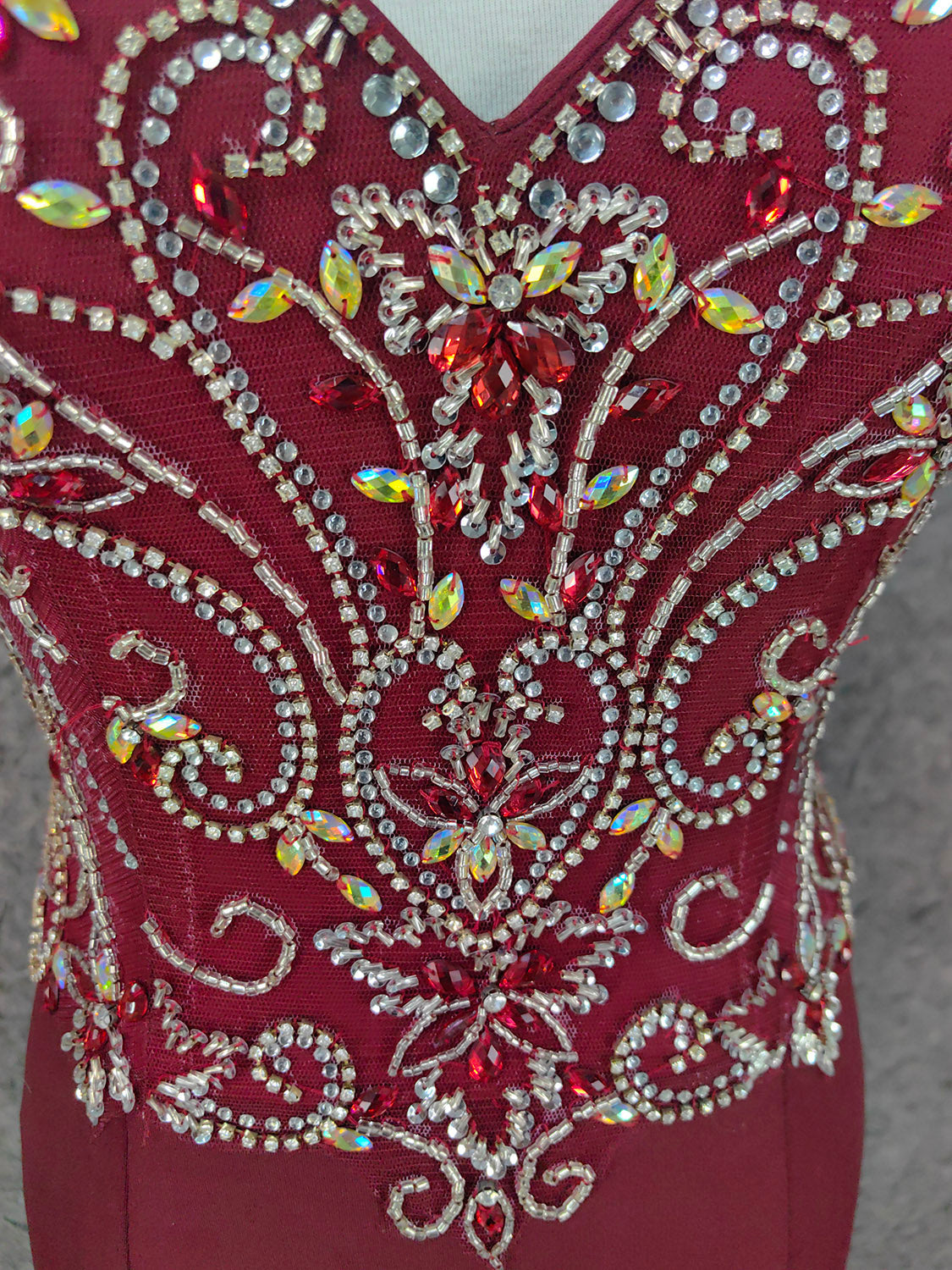 Vintage Burgundy Spaghetti Strap V-Neck Beaded Chiffon Long Prom Dresses Evening Dresses