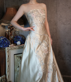 Vintage Champagne Gold A-Line Strapless Embroidered Satin Train Prom Dresses Evening Dresses